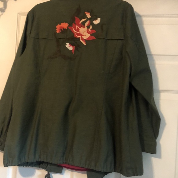 🌷SOLD🌷100%Cotton medium Weight Jacket. - Picture 4 of 7